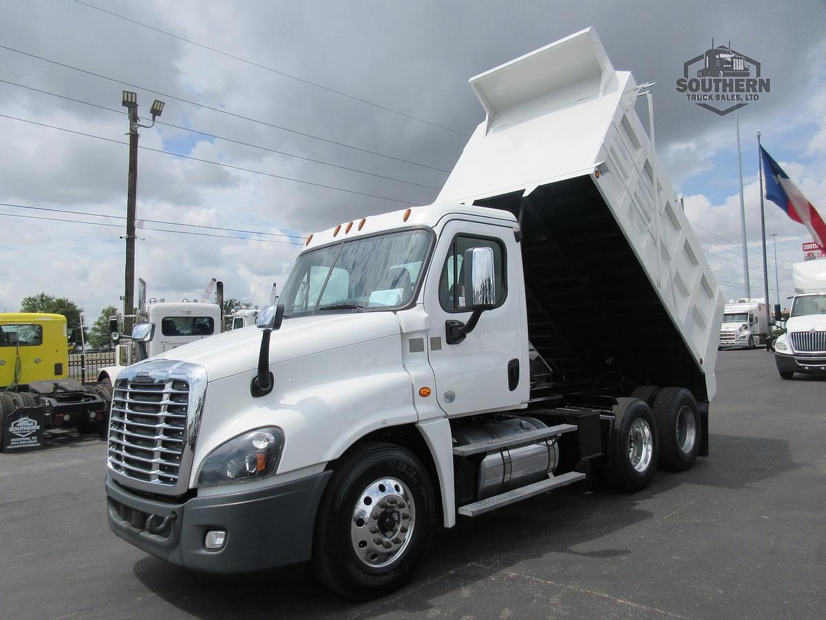 Used 2019 FREIGHTLINER CASCADIA 125
