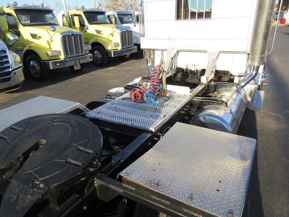 Used 2020 PETERBILT 389
