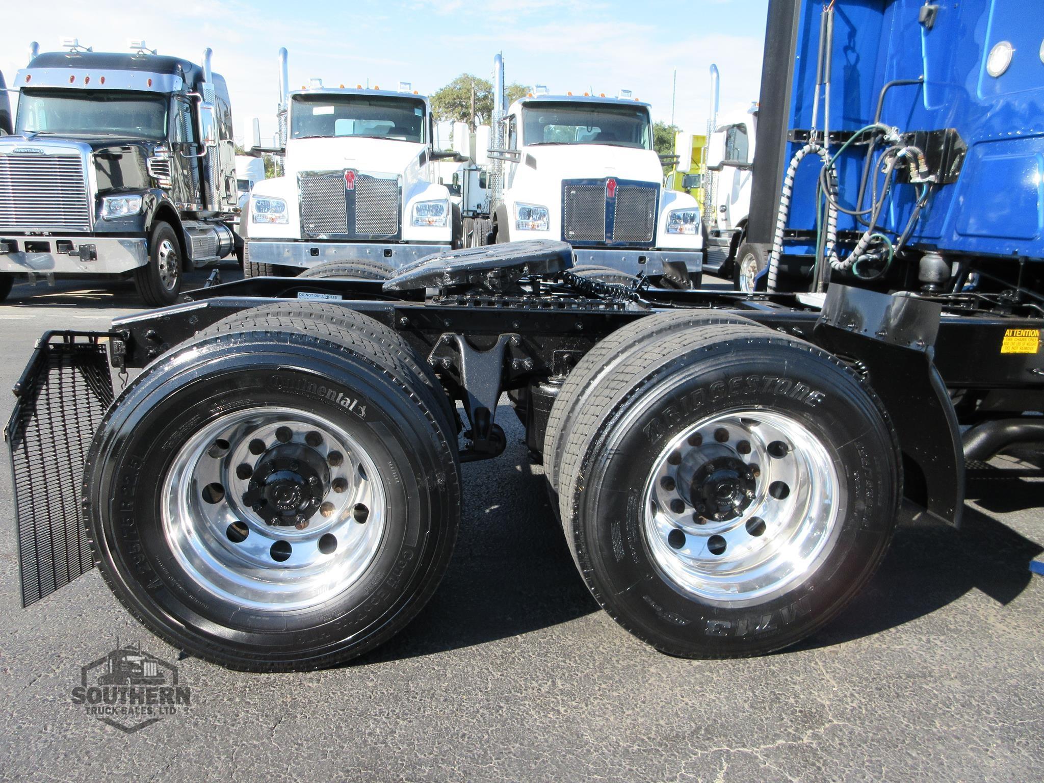 Used 2021 INTERNATIONAL LT