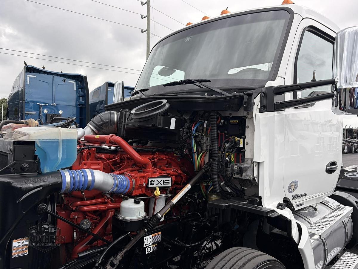 Used 2022 KENWORTH T680