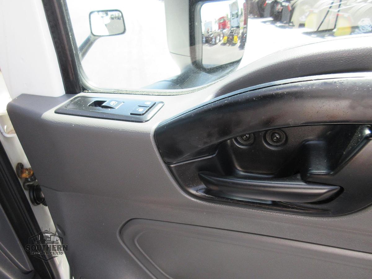 Used 2021 INTERNATIONAL LT