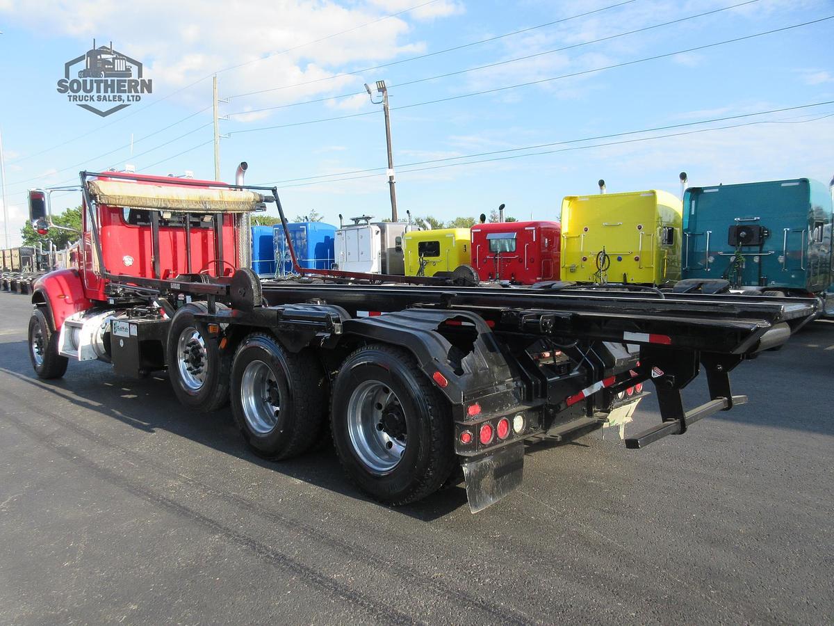 Used 2019 PETERBILT 348