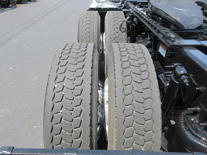 Used 2019 FREIGHTLINER CASCADIA 125