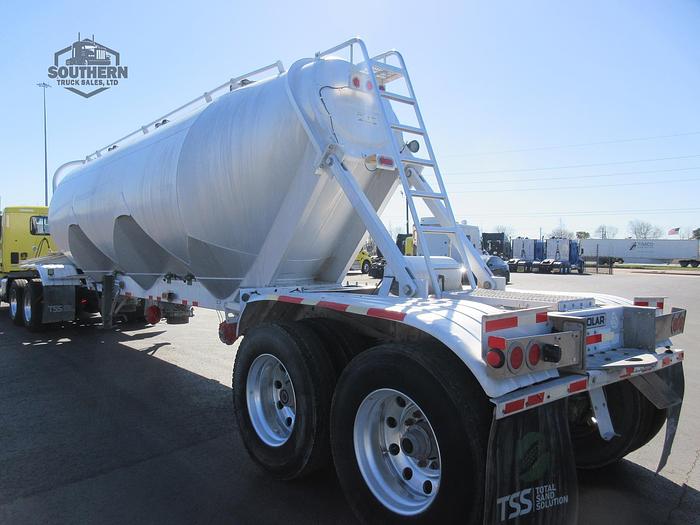 Used 2011 POLAR 41 ft