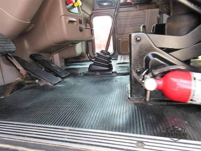 Used 2015 PETERBILT 389