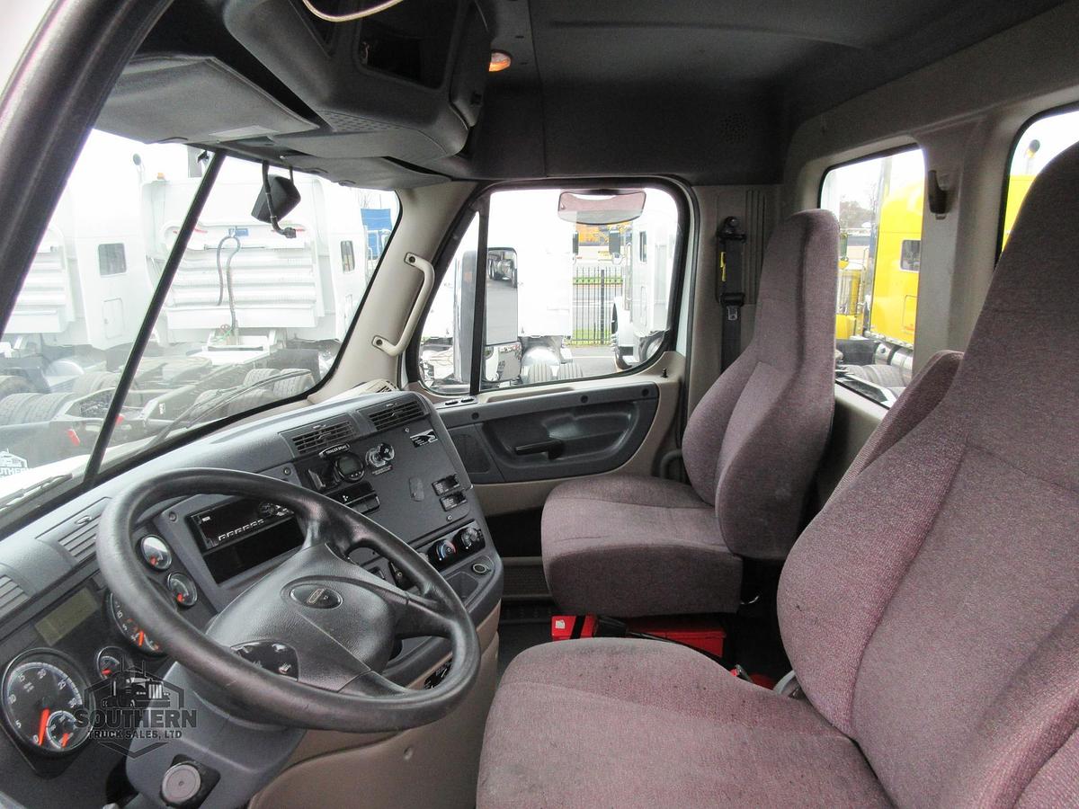 Used 2020 FREIGHTLINER CASCADIA 125