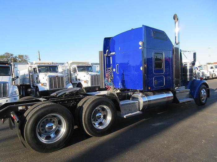 Used 2019 KENWORTH W900