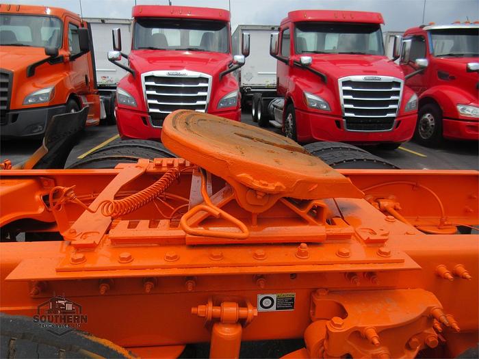 Used 2018 PETERBILT 567