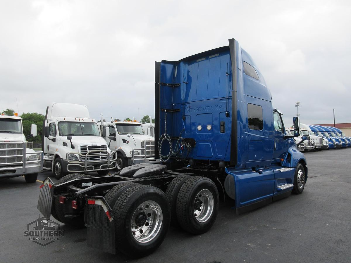 Used 2021 INTERNATIONAL LT
