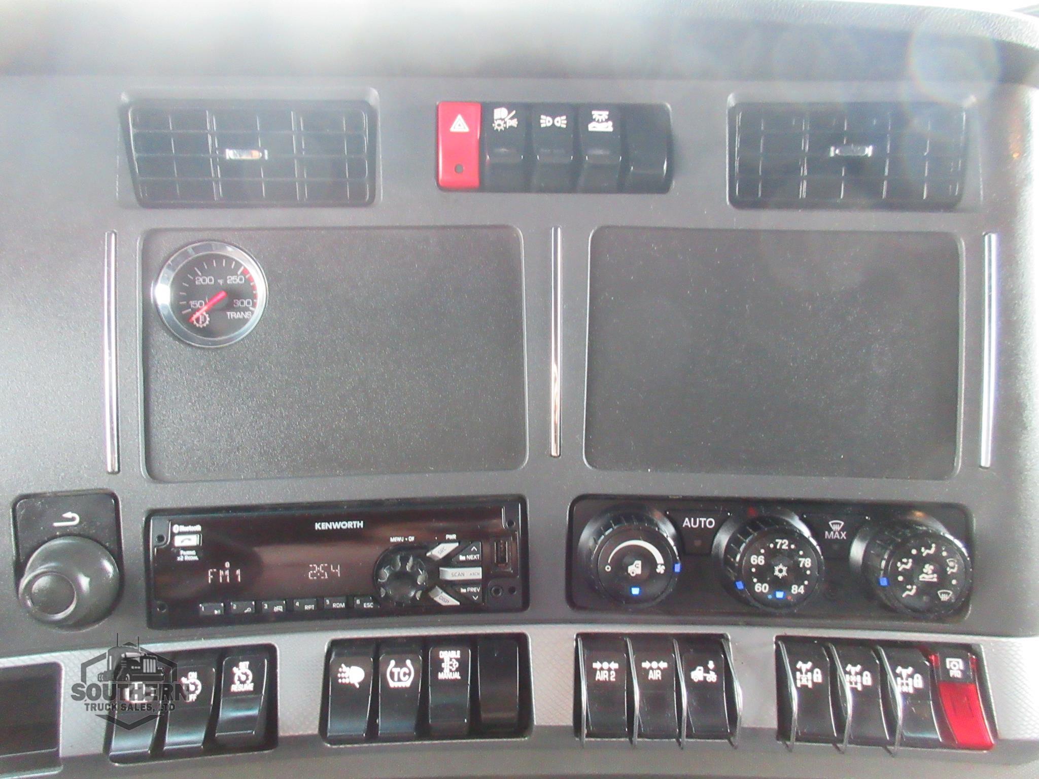 Used 2020 KENWORTH T880