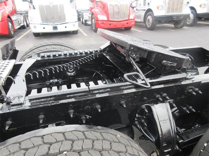 Used 2017 PETERBILT 389