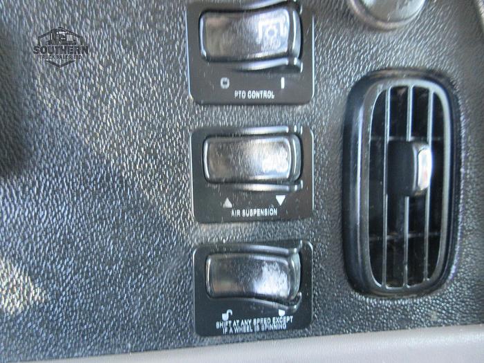 Used 2014 PETERBILT 365