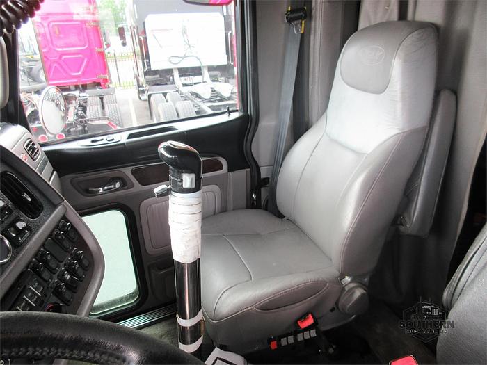 Used 2015 PETERBILT 389