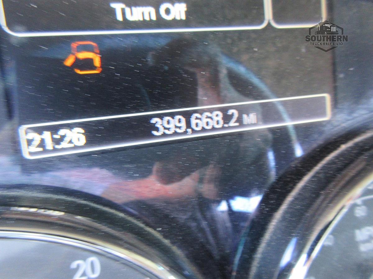 Used 2020 PETERBILT 567