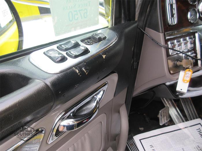 Used 2016 PETERBILT 389