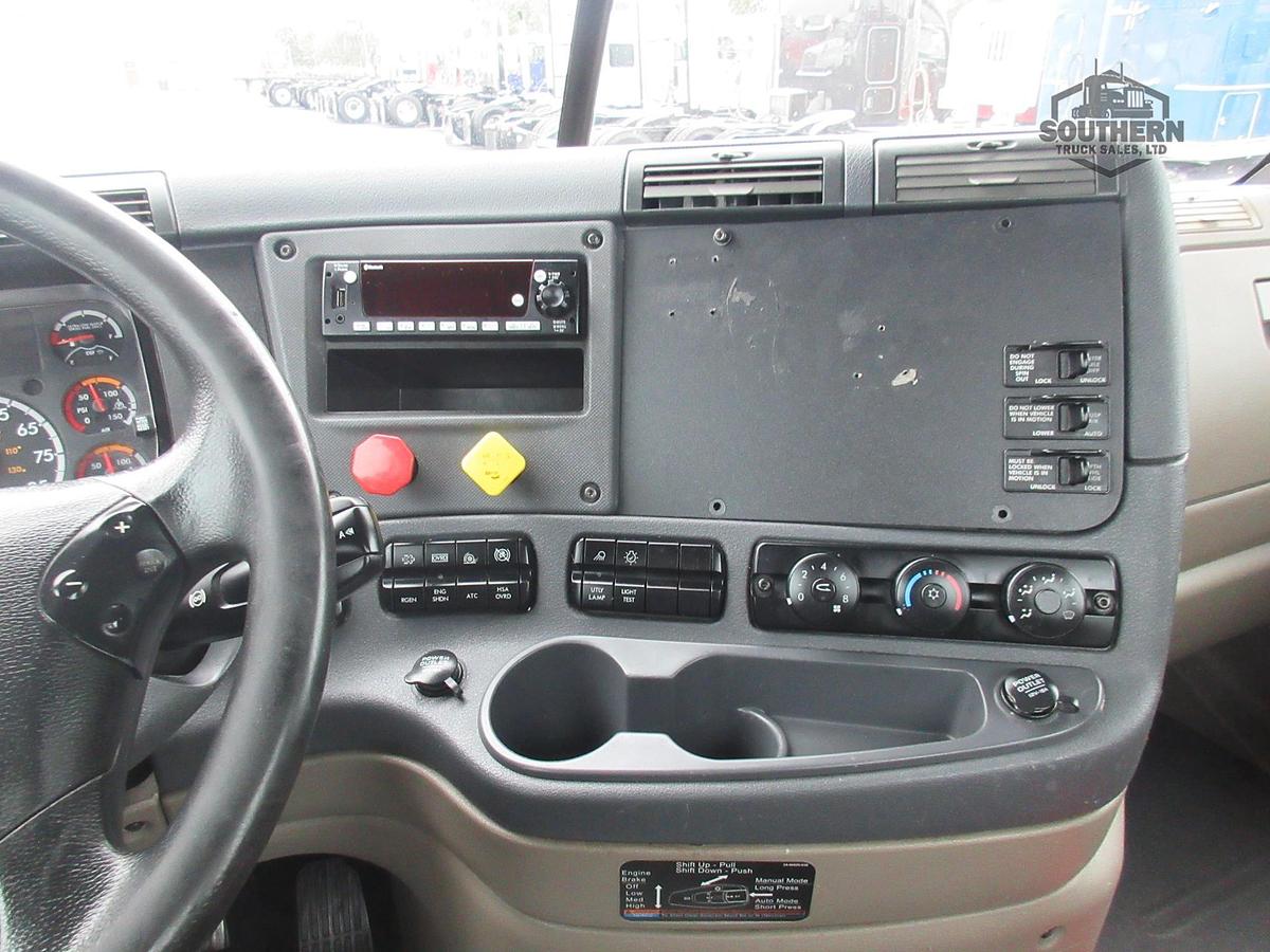 Used 2018 FREIGHTLINER CASCADIA 113