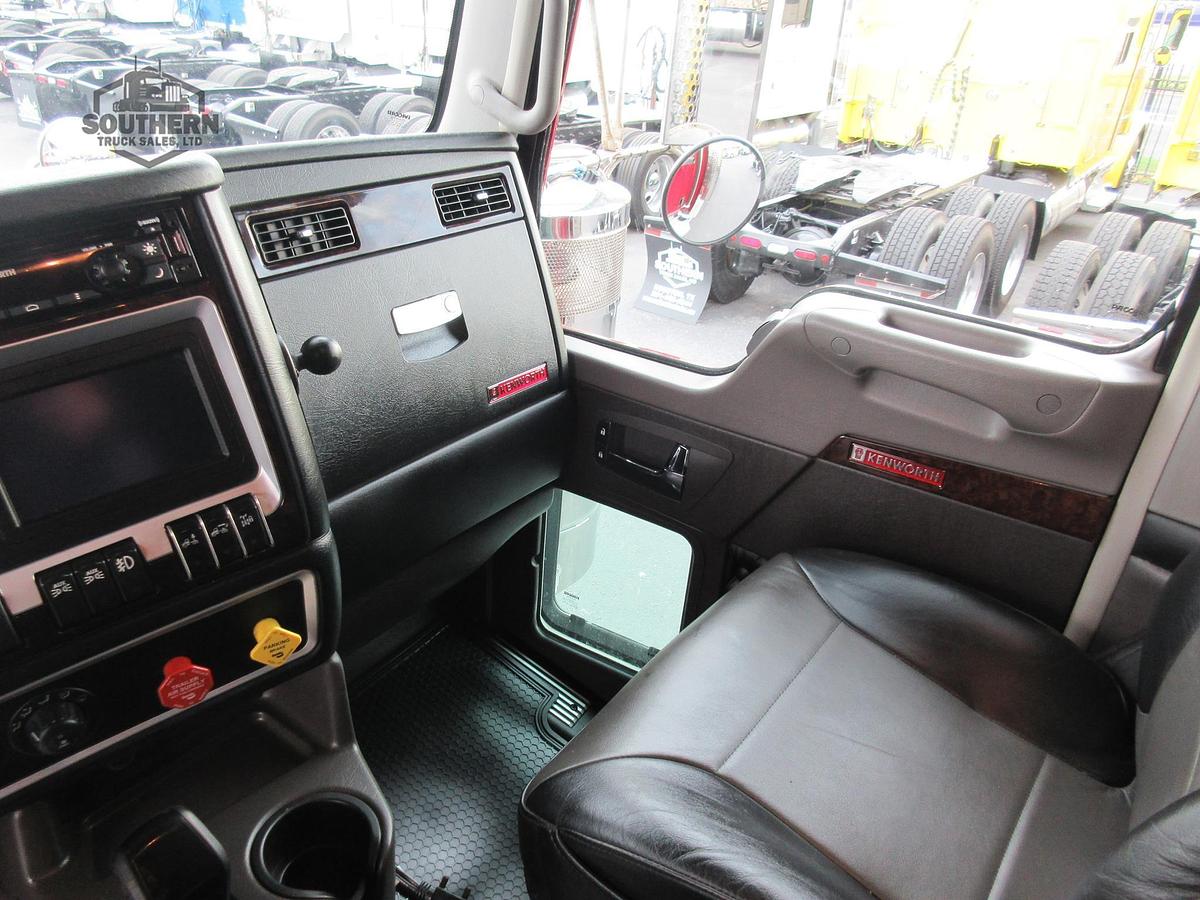 Used 2023 KENWORTH W900L