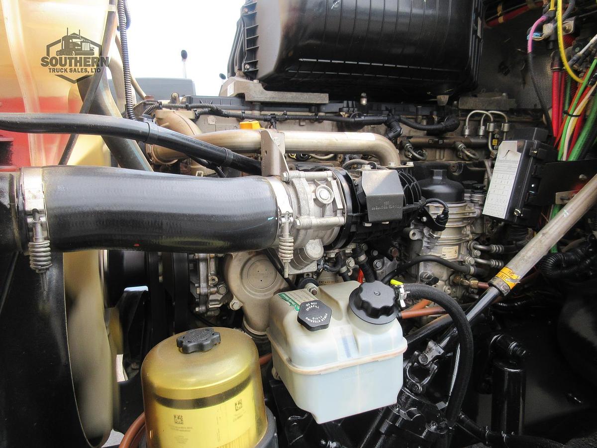 Used 2018 FREIGHTLINER CORONADO 122 SD