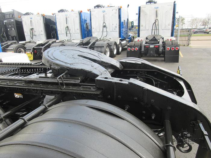 Used 2020 PETERBILT 567