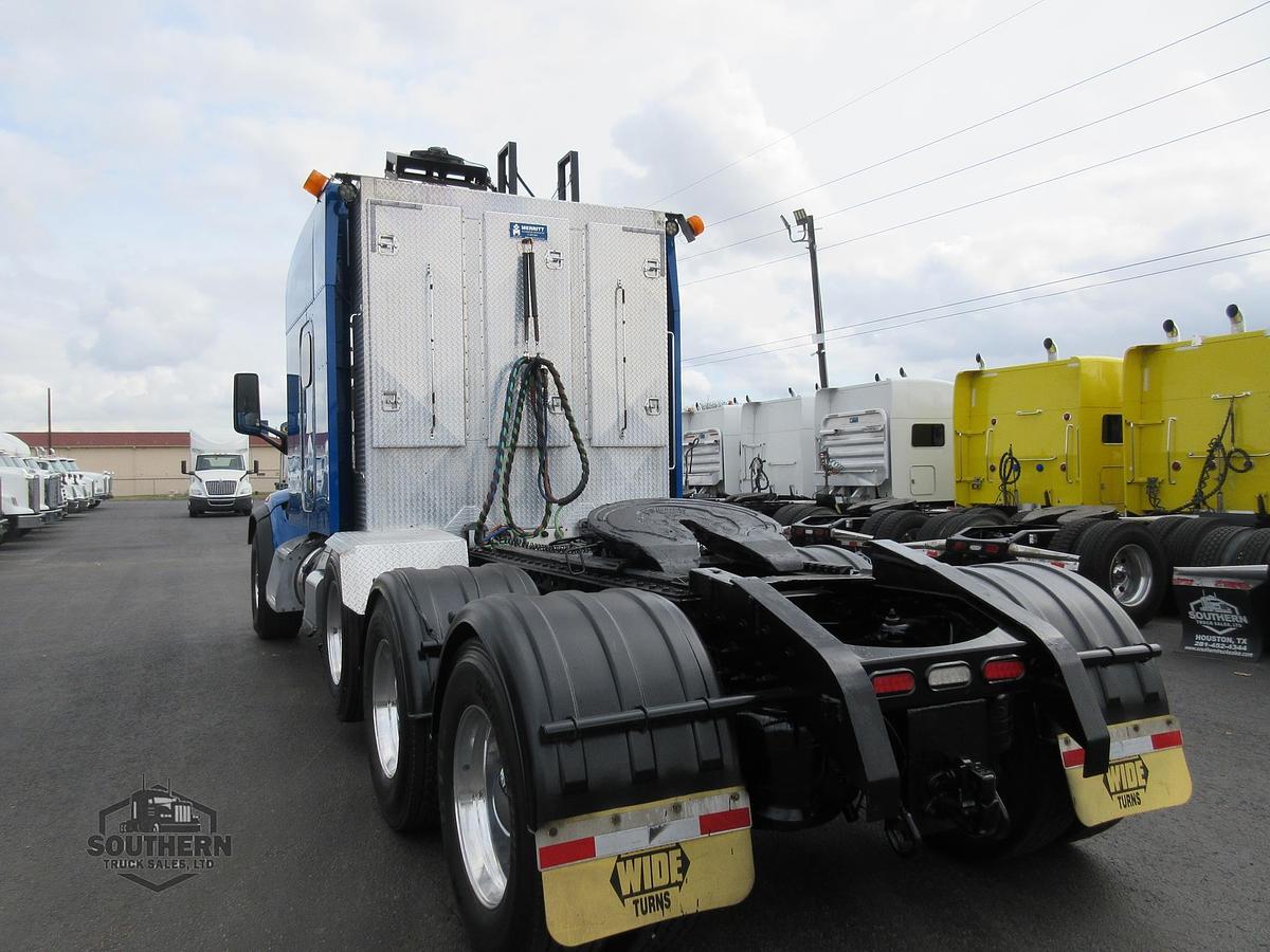 Used 2020 PETERBILT 567