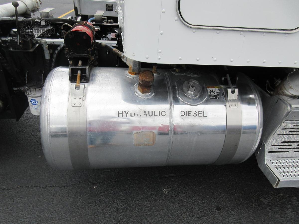 Used 2019 PETERBILT 567