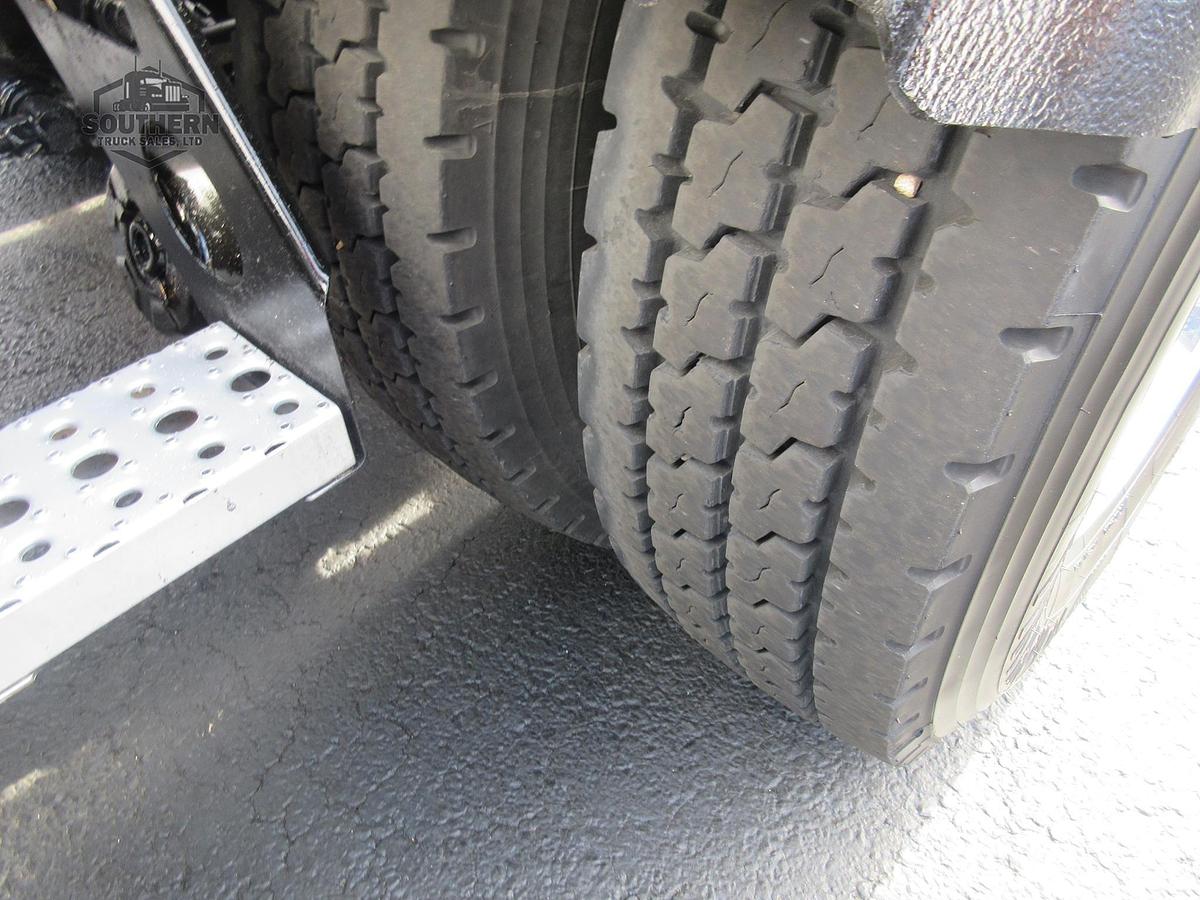 Used 2020 PETERBILT 567