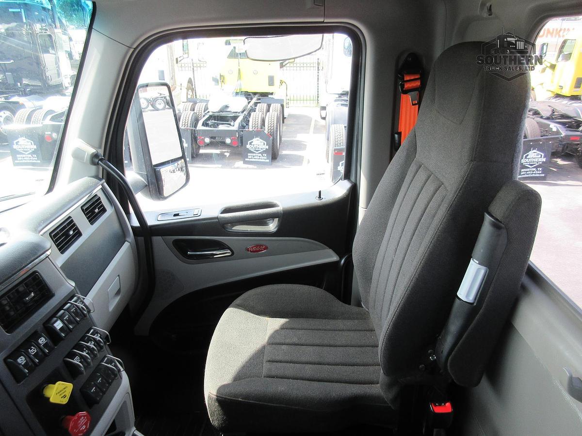 Used 2025 PETERBILT 567