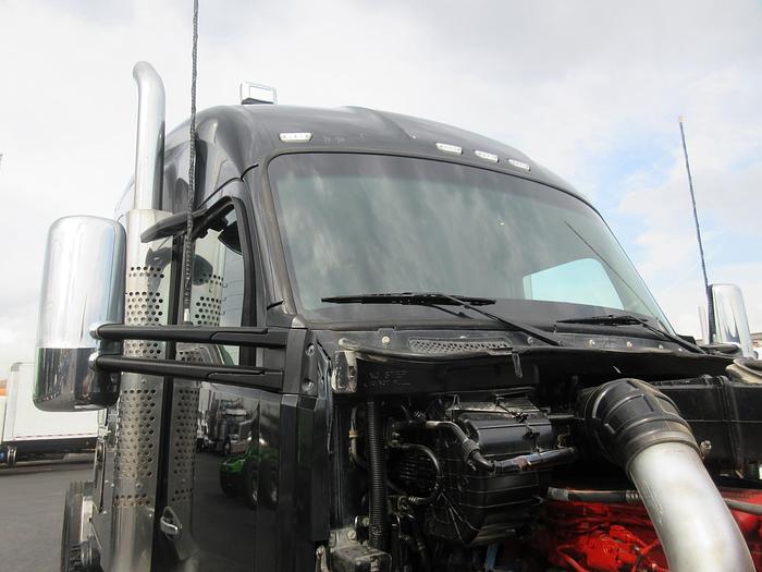 Used 2021 KENWORTH T880