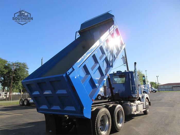 Used 2015 FREIGHTLINER CORONADO 122 SD