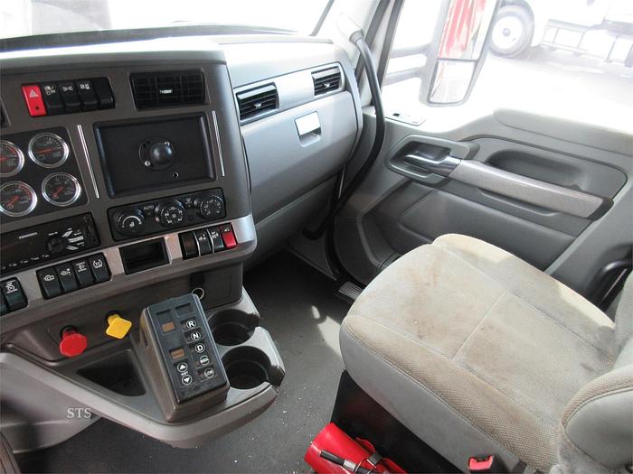Used 2017 KENWORTH T880