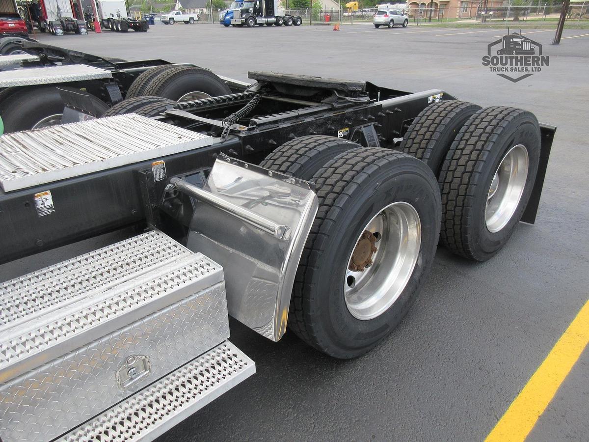 Used 2018 PETERBILT 389
