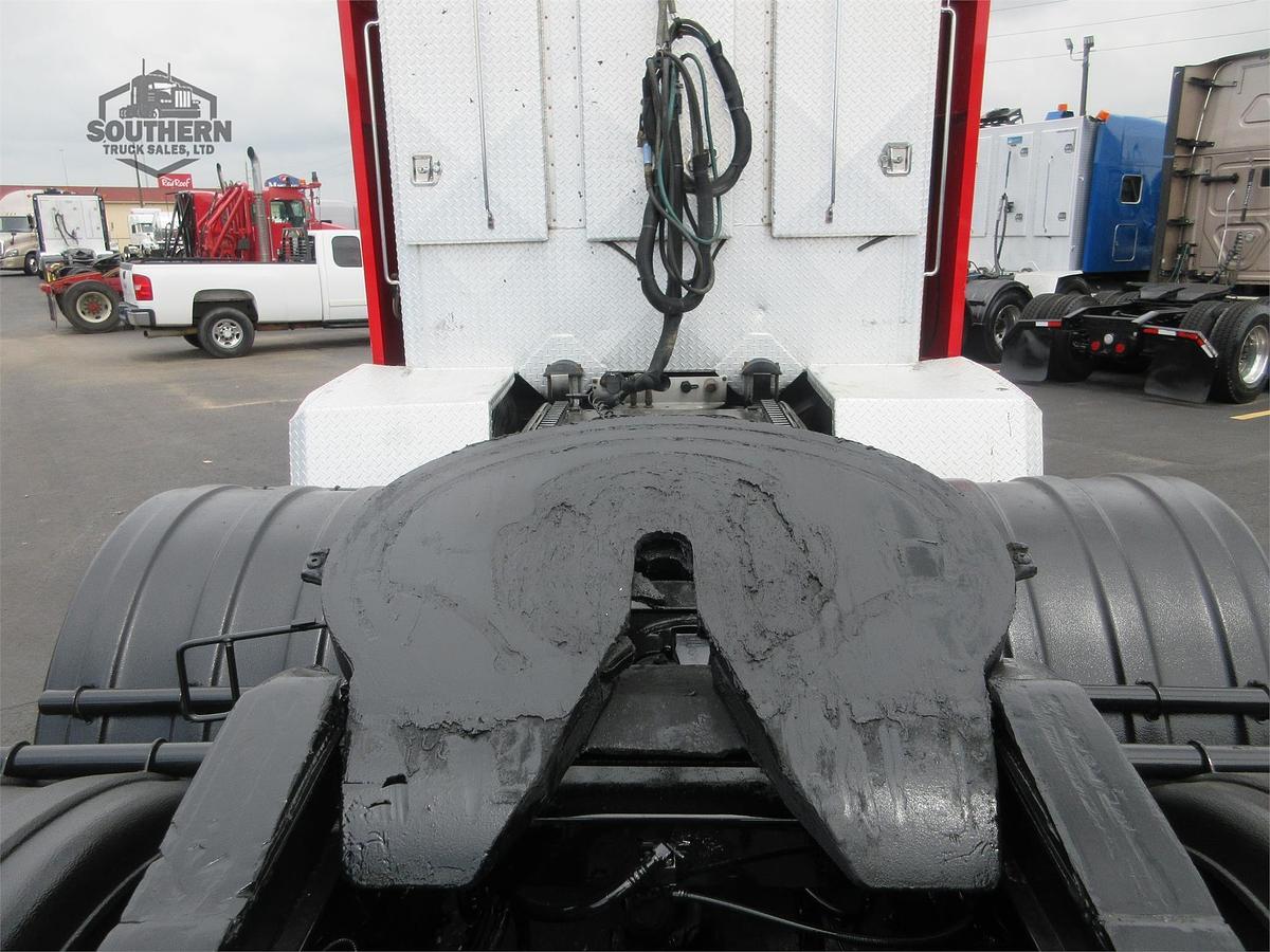 Used 2020 PETERBILT 567