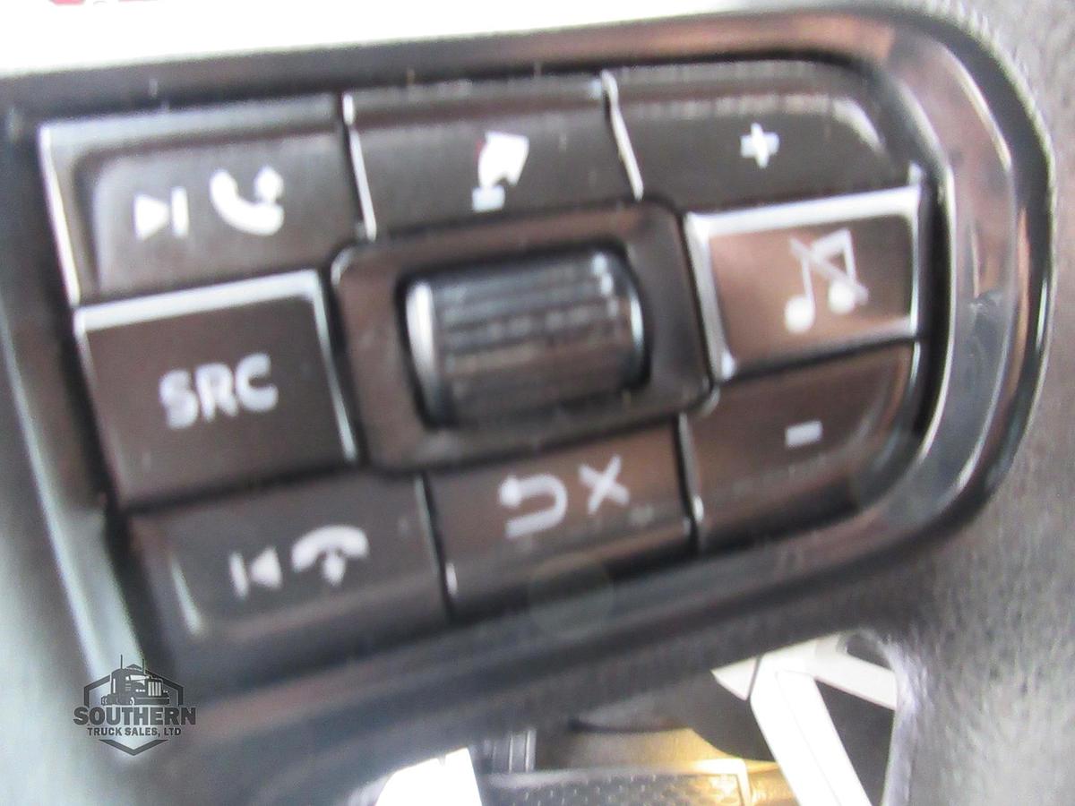 Used 2023 PETERBILT 567