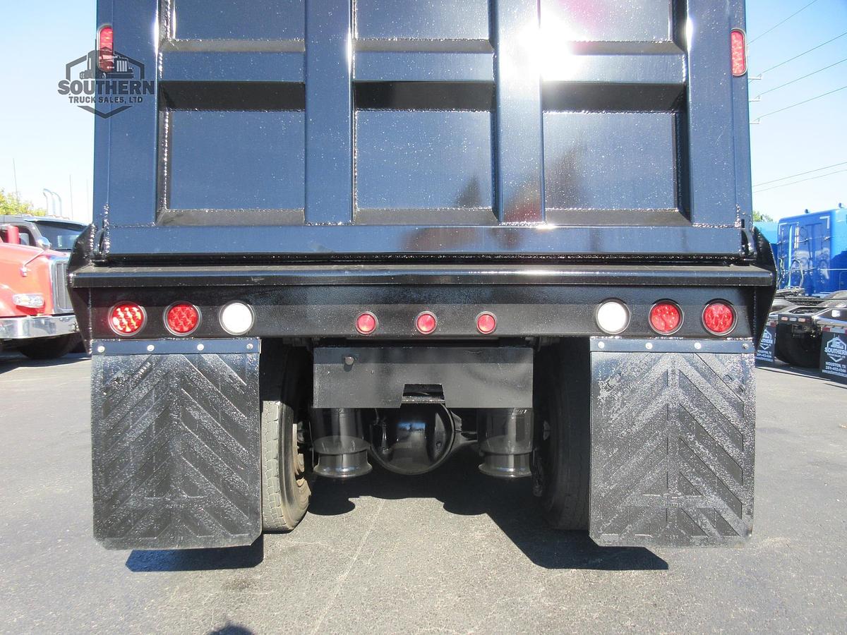 Used 2017 FREIGHTLINER CASCADIA 125