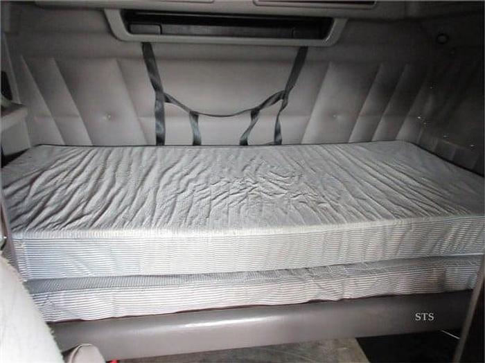 Used 2015 PETERBILT 389