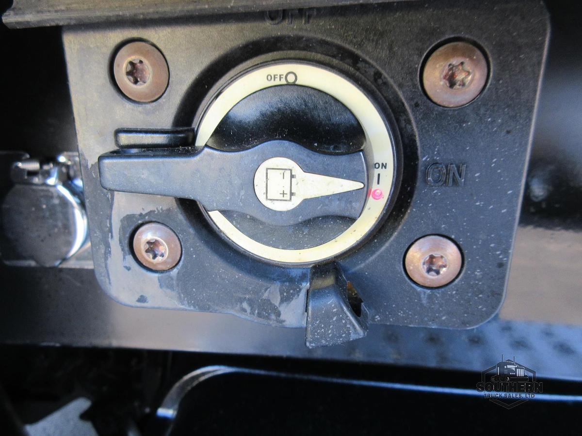 Used 2021 FREIGHTLINER CORONADO 122 SD