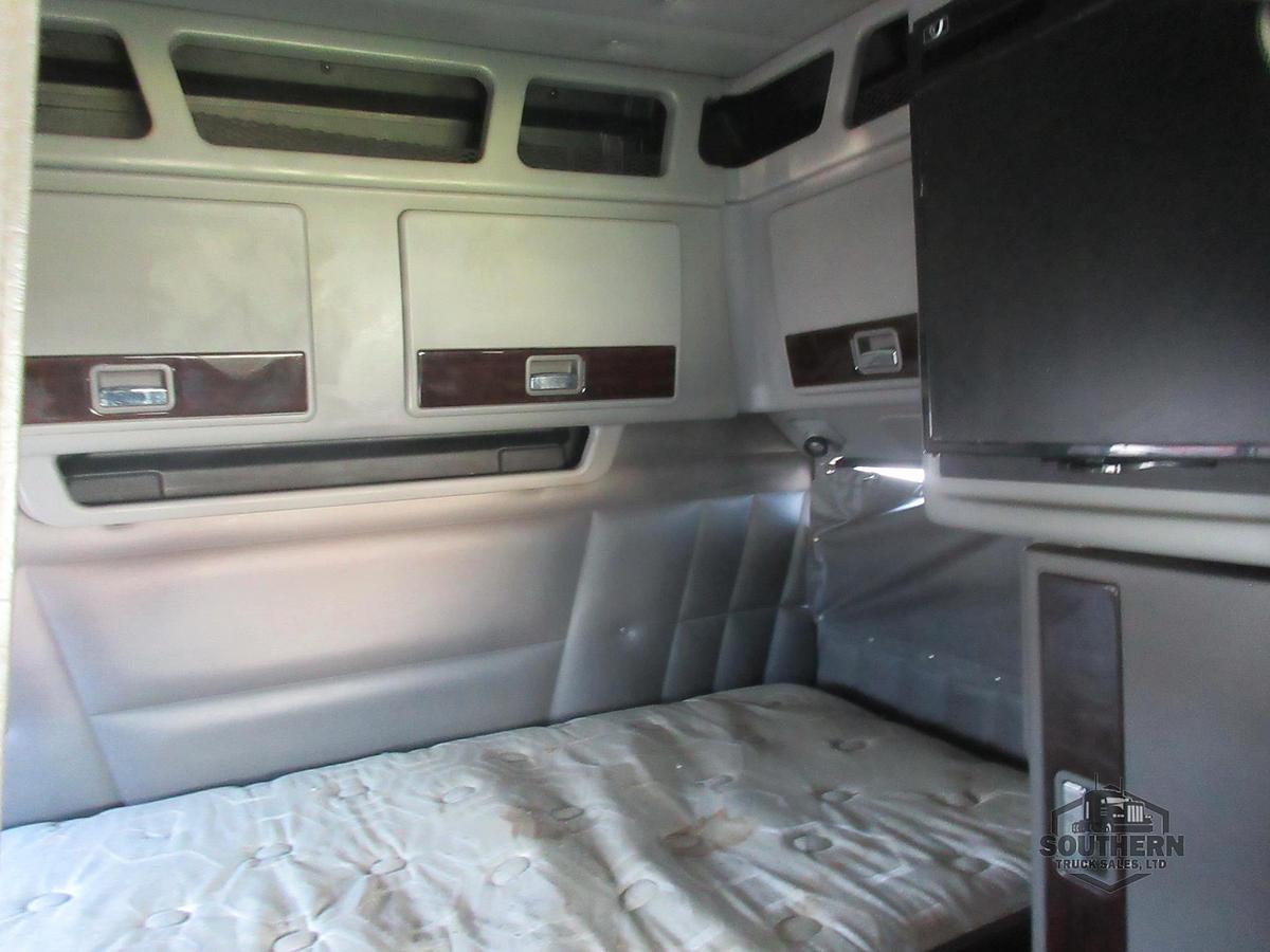 Used 2019 PETERBILT 389