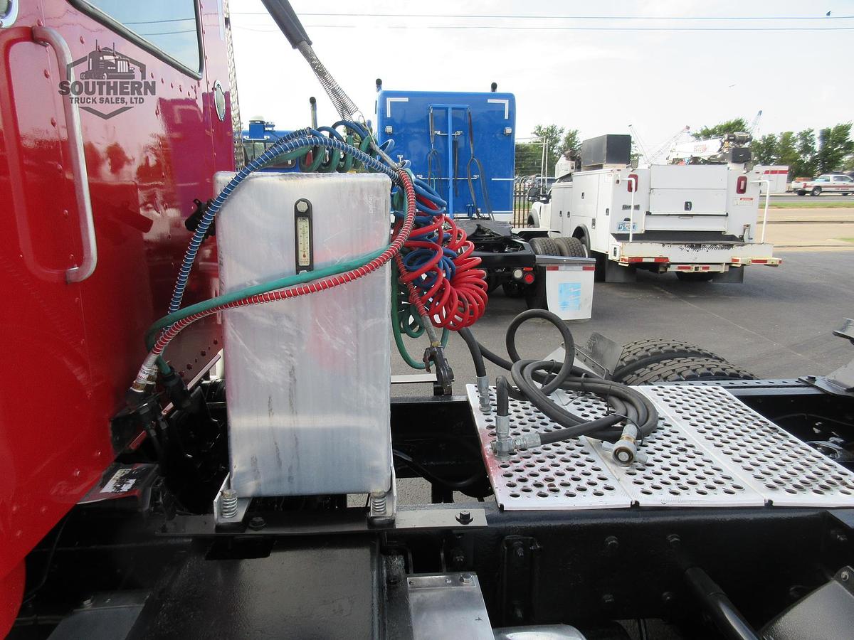 Used 2013 KENWORTH T800