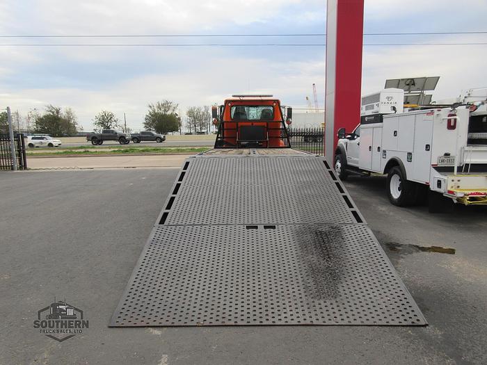 Used 2018 PETERBILT 337