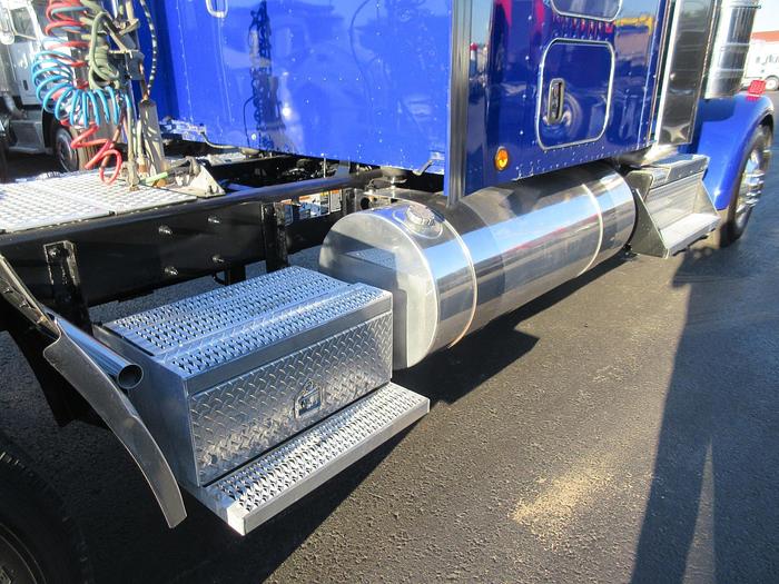 Used 2019 KENWORTH W900