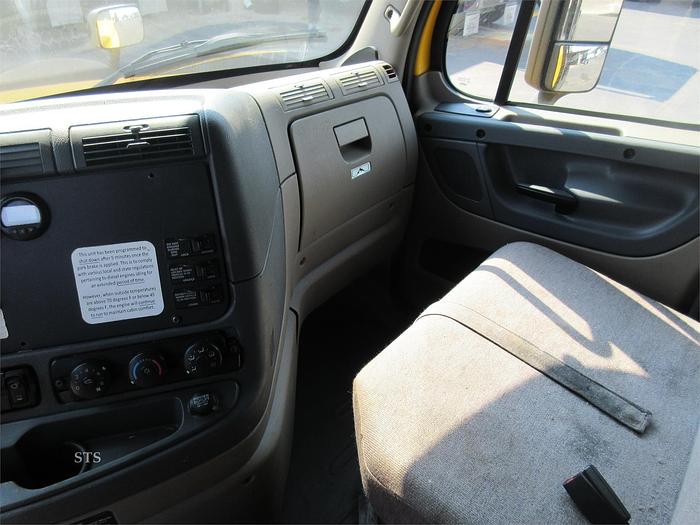 Used 2016 FREIGHTLINER CASCADIA 125