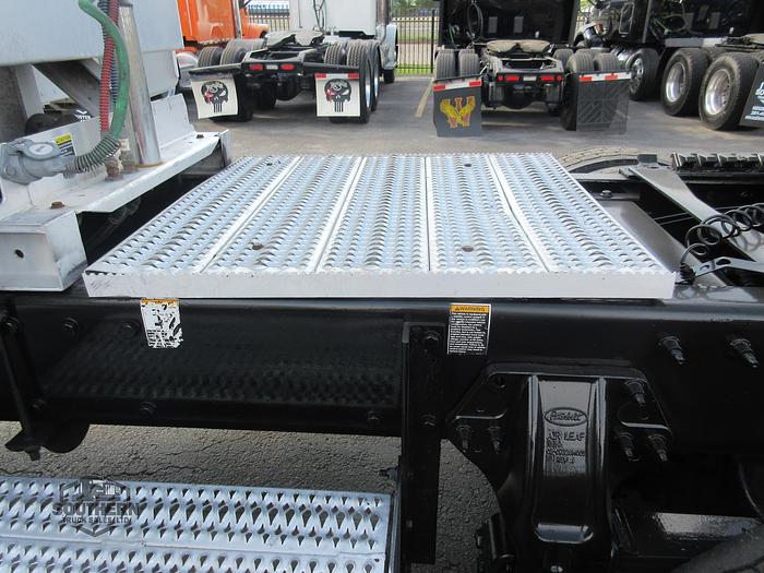 Used 2018 PETERBILT 389