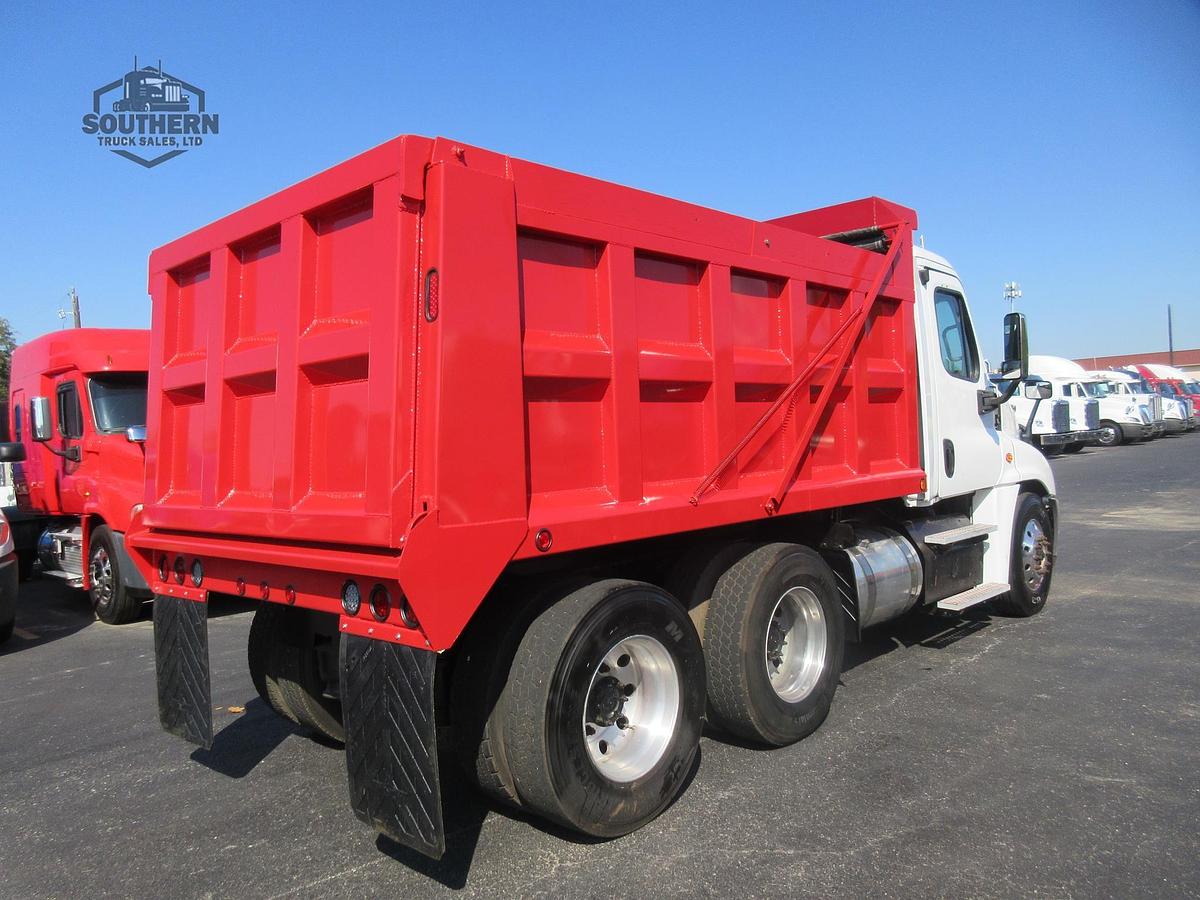 Used 2019 FREIGHTLINER CASCADIA 125