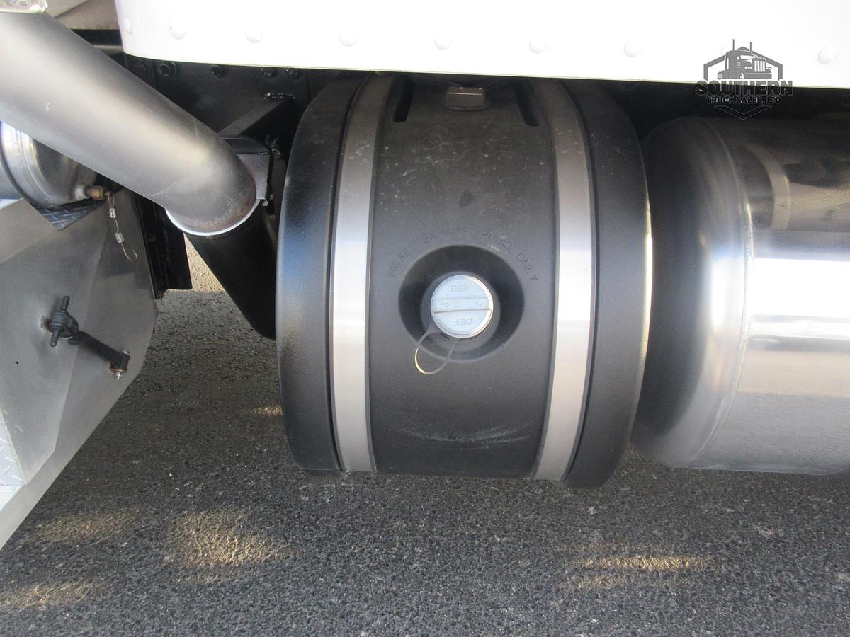 Used 2018 PETERBILT 389