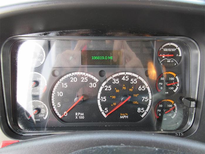 Used 2018 FREIGHTLINER BUSINESS CLASS M2 106