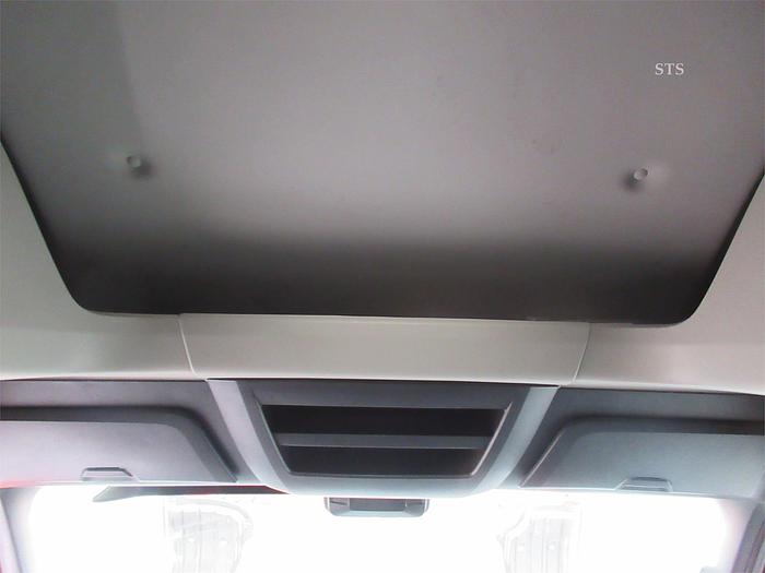 Used 2021 FREIGHTLINER CASCADIA 126