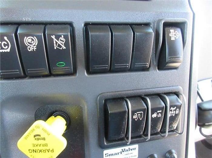 Used 2020 PETERBILT 579