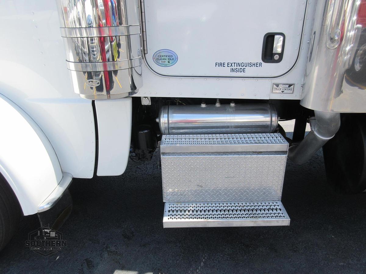 Used 2020 PETERBILT 389