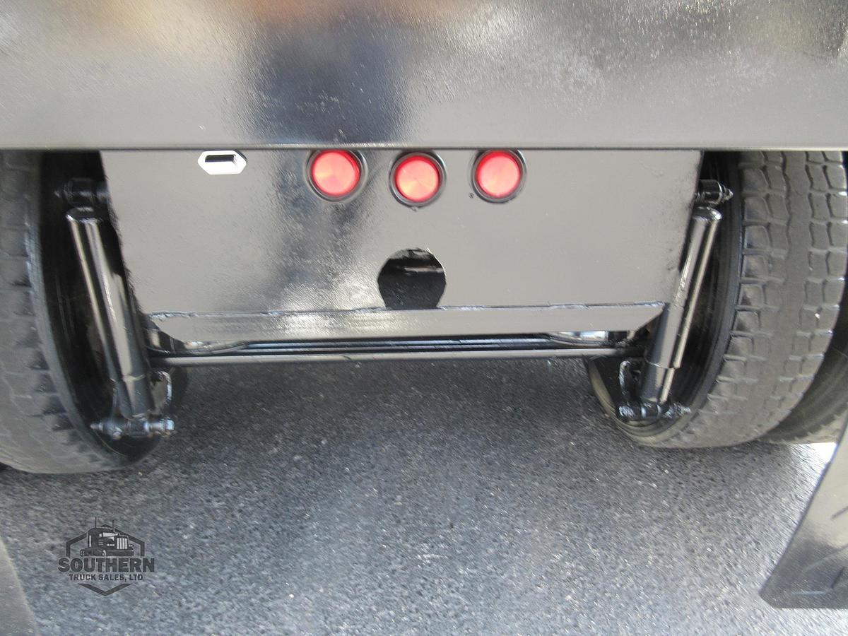 Used 2023 MACK PINNACLE 64T