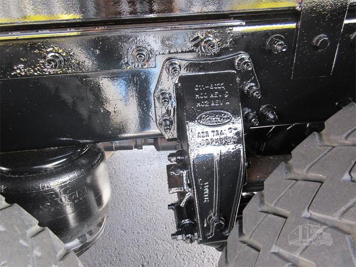 Used 2015 PETERBILT 365